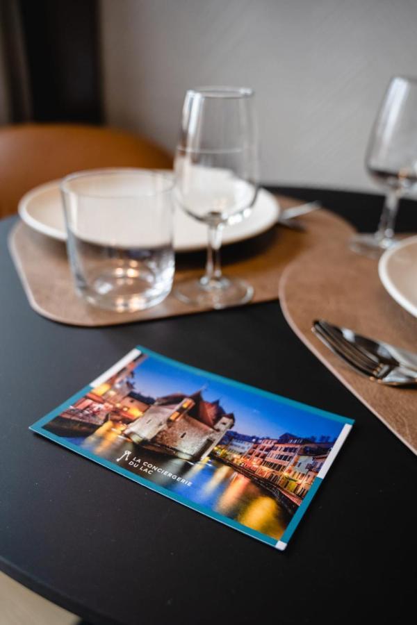 Le Nid Du Favre I - Charming Studio With Stunning Lake View アヌシー エクステリア 写真